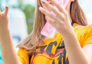 爱丝的作品分享：皮革女王在我脑海里挥之不去的身影…