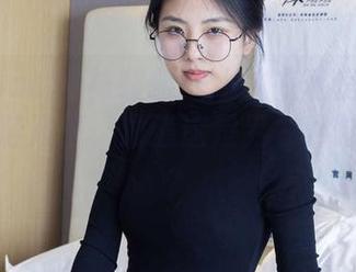 BoBoSocks袜啵啵 – 小沫在私房写真里的平底鞋风情，难道这是另一种时尚宣言？