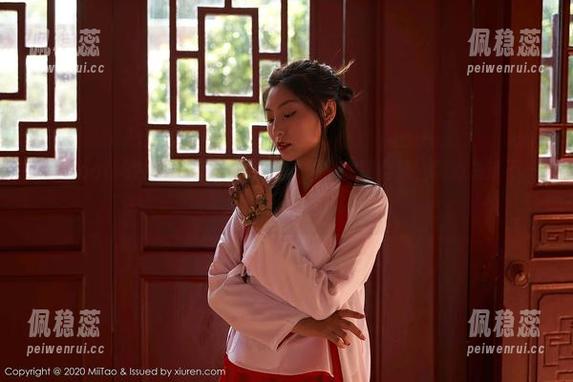 MiiTao蜜桃社-许思铭 MiiTao蜜桃社 - 坐着看最新的许思铭和服合集,真心关系不一般啊。