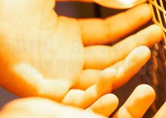 MiiTao蜜桃社 – 白丝写真：静香Mandy的在线冒险，谁会偷瞄？