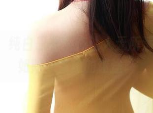 ROSI，纯白原图实在让人无所适从，犹如陷入雪深的迷途。
