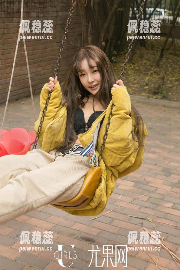 UGirls尤果网 - 最新套图上线！Abby金金的棉袜一出，整个冬天都在打卷儿？
