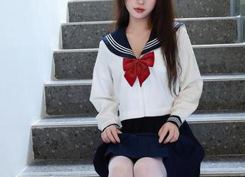 Xiuren秀人网 – 黑色的魔力在严利娅Yuliya的美图中显现，让我多了几分好奇心。