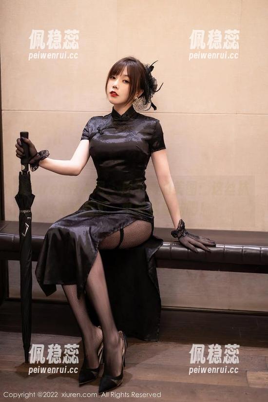 Xiuren秀人网-周于希 Xiuren秀人网 - 周于希的美图:这丝袜有点意思,可能是魔法吧!