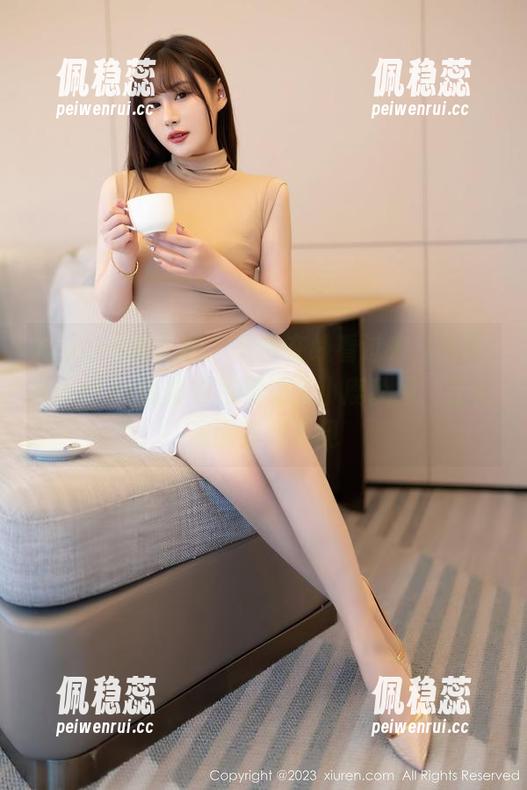 Xiuren秀人网 - 大家在线看过来，文芮jeninfer的粉色吊裙让人小鹿乱撞，还有资源喜闻乐见