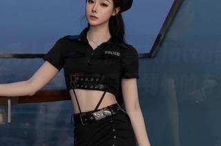 Xiuren秀人网 – 趁热拿铁latte最新写真集：看，白到几乎看不到她的存在了。