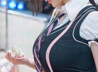 Xiuren秀人网 – “顾乔楠Cora的女仆高清表现，时刻都弥漫着淡淡的暧昧气息”说不清的魅力，像雾一样缭绕。