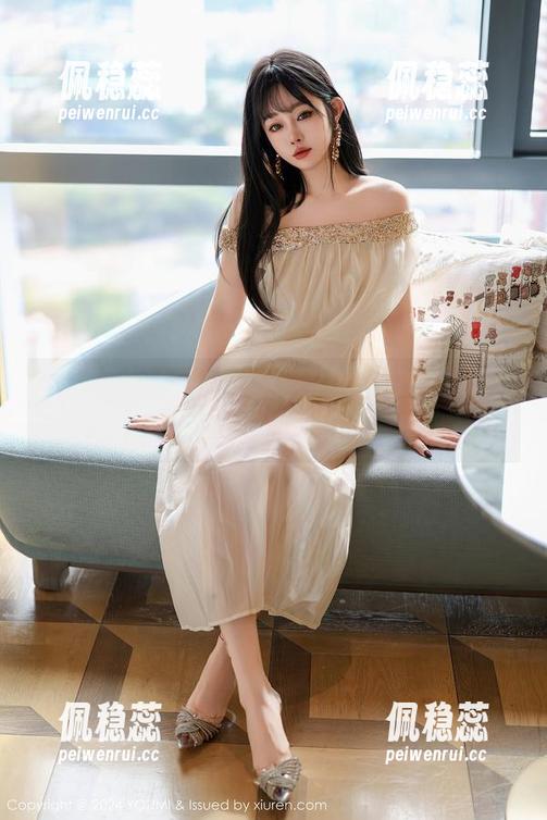 YouMi尤蜜荟-宋梓诺Bee YouMi尤蜜荟 - 宋梓诺Bee的美腿,每张高清美图都在挑战我的审美极限。