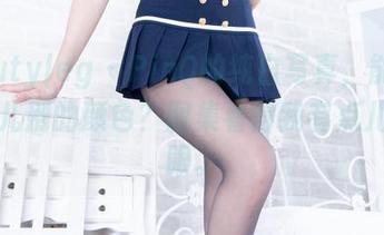 beautyleg – PinQ的纯白写真，能不能来点儿别的颜色？图集看得我有点儿想眯眼。