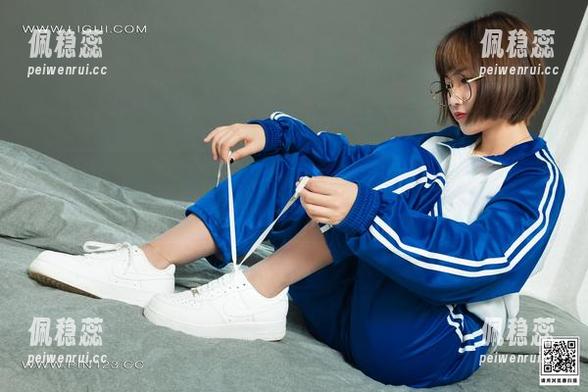 丽柜 - 美图就像安娜的脚，一定要仔细欣赏才行，不然啥都看不见哦！