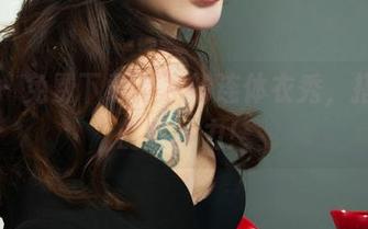 丽柜 – 免费下载左左的连体衣秀，搭配你的想象力！