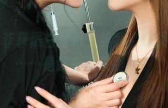 丽柜 – 菲菲黑白壁纸，给我点时间来消化……是该去洗个眼吗？