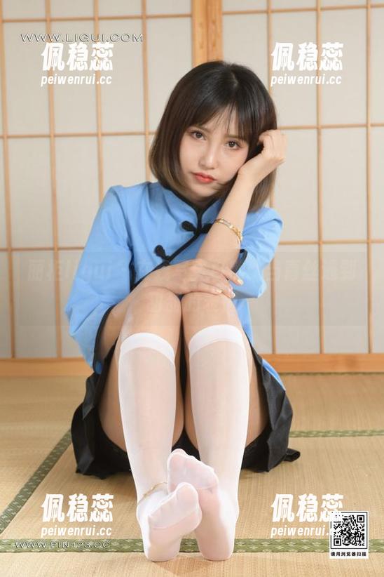 丽柜ligui-小熊 丽柜ligui - 在线写真小熊:当青丝遇到甜甜的表情