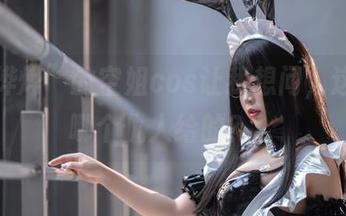 “你烨烨”的空姐cos让我想问，这原图哪个仇人给的？！