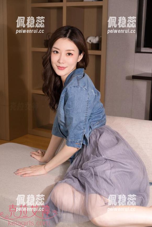 克拉女神 - 不得不说，妮子的全套吊带图集还挺打眼的…