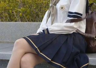 初夏女神 – 写真集：安妮与她的显眼包，完全是包审美和人际展示的新高度呀。