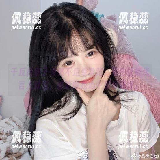千反田鹿子果然不走寻常路，黑色壁纸代言人就位，谁能懂我心中那份期待。
