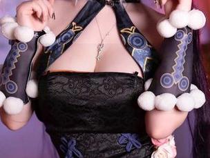 谁说小护士只能呆板？叉子宝宝的高清写真刷新你的认知！