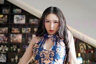 嗲囡囡 – SiByl李思宁双人写真集，莫名其妙的搭配总能引人捧腹！