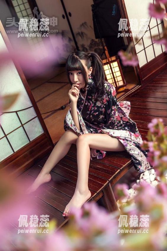 头条女神 - 谁能拒绝王竹的镂空私房图包，除了不要做计划？
