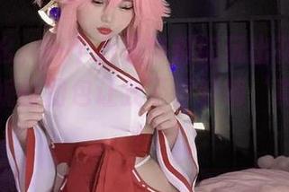 小瑶幺幺，一个万圣节都能玩出花样的博主，琳妮特图包让我不停轻喃‘真好看’！