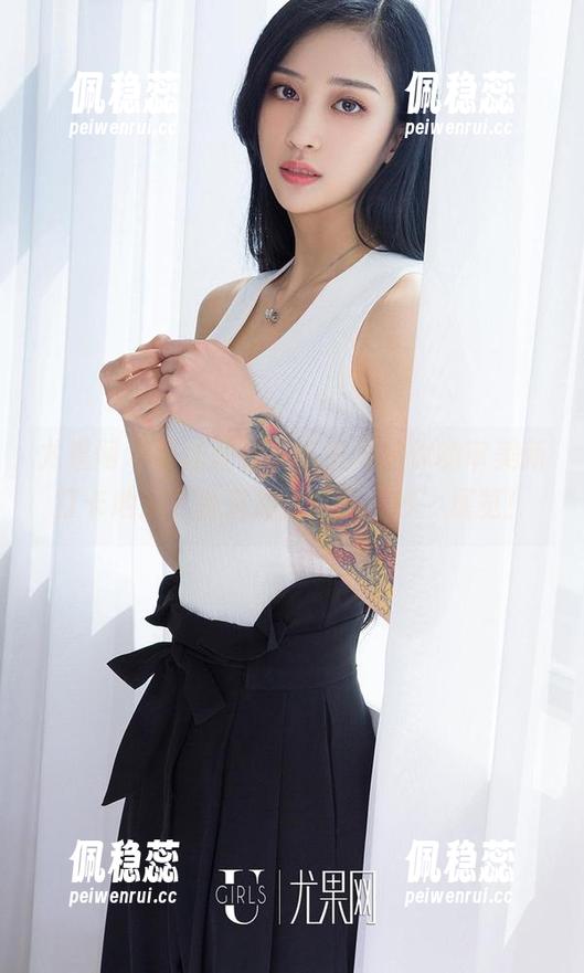 尤果网 - 蕾丝壁纸，欣怡开启你的审美新打卡地点，快来加入这场‘纱’展览！