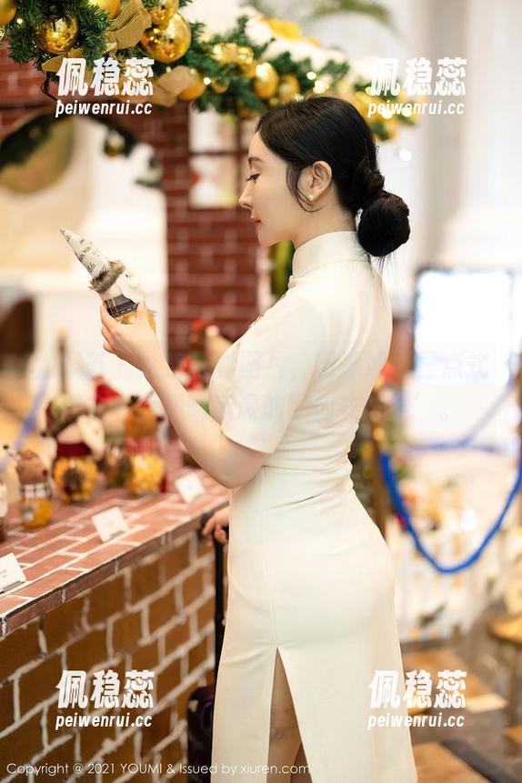 尤蜜荟-田冰冰 尤蜜荟 - 这组写真图片,田冰冰用三点式内衣和我聊聊所谓的‘内衣哲学’。