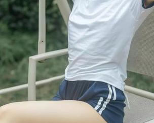 幼水铃衣的夏日写真集，资源必须拥有，但小心别被炫目的美丽闪到了眼！