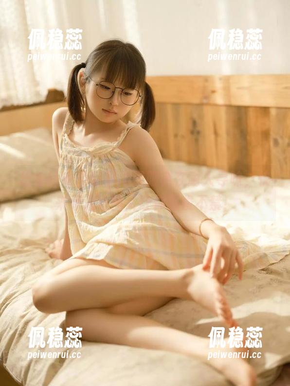 幼水铃衣的温泉体操服实在耐人寻味，快来看湿身图片让你忍俊不禁！