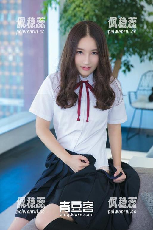 推女神 - Ann尤美的学妹系列套图，让你明白，学霸和学妹之间其实只隔着一部手机和一阵风。