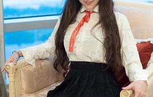推女郎 – 灰丝照搭配何奕恋，下载高清版本拯救你那无聊的生活？