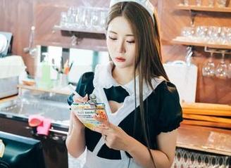 相信我，普美(bomi)的教室无圣光，原图灵魂满分！