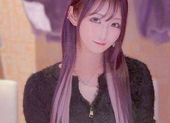 短裤小姐月城委员会：如果壁纸能说话，它肯定也会调情