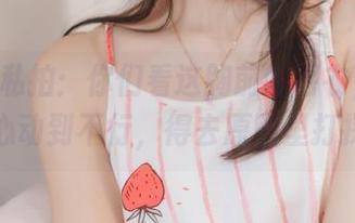 桜桃喵私拍：你们看这胸前的毛衣，纯粹是心动到不行，得去原图里打探！