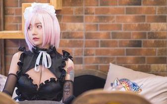 私拍里的魔法，洛丽塔大哥把甄姬的游园惊梦变得如此迷离，好梦连连！