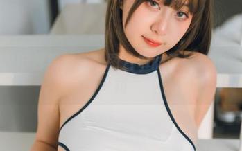 浅安安带着黑胶带：图片中的隐秘变化和小惩罚