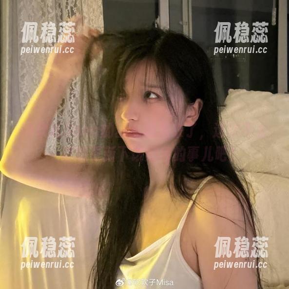特软儿Sona的巫女图包来了，这次不太一样哦更新下该期待的事儿吧！