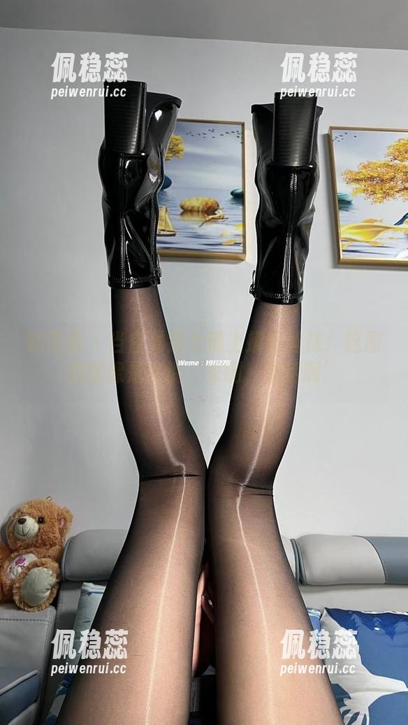 微密圈 - 当白龙猫女遇上蟒蛇丝袜：这原图就像是在说‘来啊，快活啊’