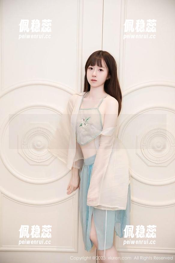 秀人网 - 千夜未来的美腿图包更新，腿型曲线迷离，仿佛在跟我说点啥，哎...