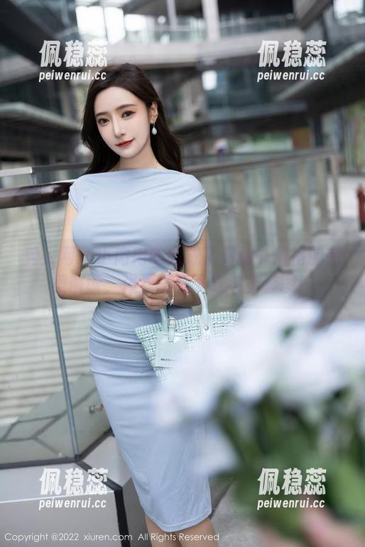 秀人网 - 小肉肉咪完成了对秘书风格的完美解读，强烈推荐下载这些套图！