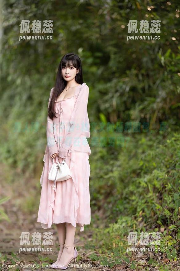 秀人网 - 水手服+林文文的福利图包，真的不存在审美疲劳吗？