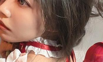 微密圈 – “纪念小小v”精彩复盘，高清原图下的秘书日常-被纸堆淹没的优雅。