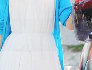 美媛馆 – 谁说认真工作就不能逗乐？狐小妖Baby的空姐高清照片带你嗨！