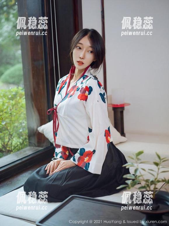 花漾show - 艾栗栗栗栗栗栗吖的水下哲学——泳池图包里有对话的声音！