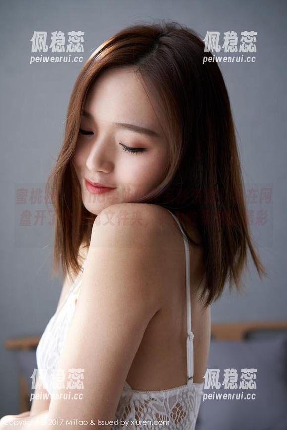 蜜桃社-Gina 蜜桃社 - Gina学姐的作品秒杀我!我在网盘开了个专属文件夹,只为收集她的精彩。