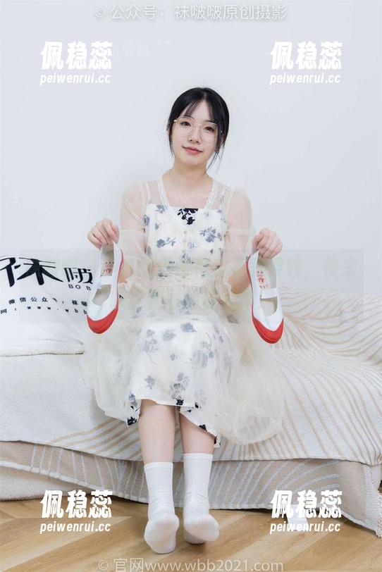 袜啵啵 - 小淳的婚纱似乎不需要钱，快来拿这套图超值大作！