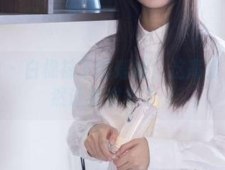 袜啵啵 – 白棉袜下的瑶瑶：这高清写真竟然让我想多了…