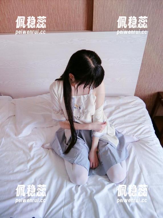第十张原图登场！西尔酱的秘书形象，职场里的轻松一角