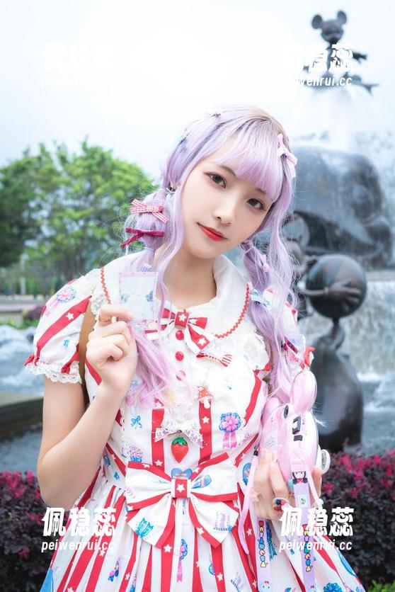 西瓜少女栩栩如生的天使写真，她的气场像西瓜一样甜