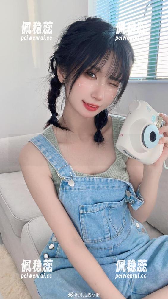 高清天台秀，贝儿酱Miki又来让我们争先分享